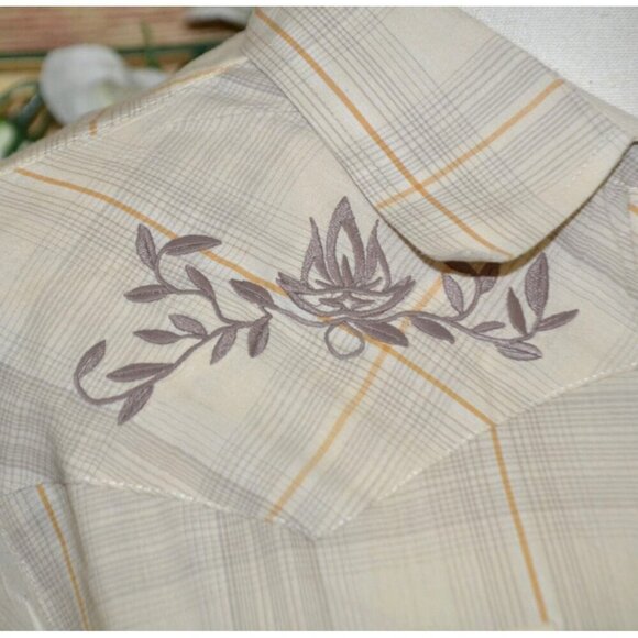 Bit & Bridle Western Shirt Tan Plaid Embroidered Floral Pearl Snaps Size XL - Picture 3 of 12